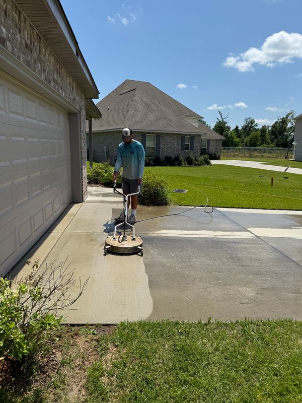 Driveway cleaning in Thibodaux, LA!